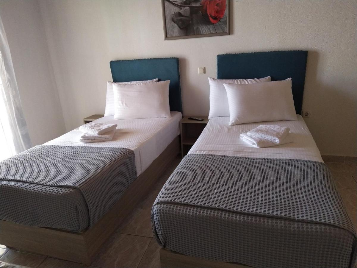 Number One Apartment Asprokklisi Luaran gambar