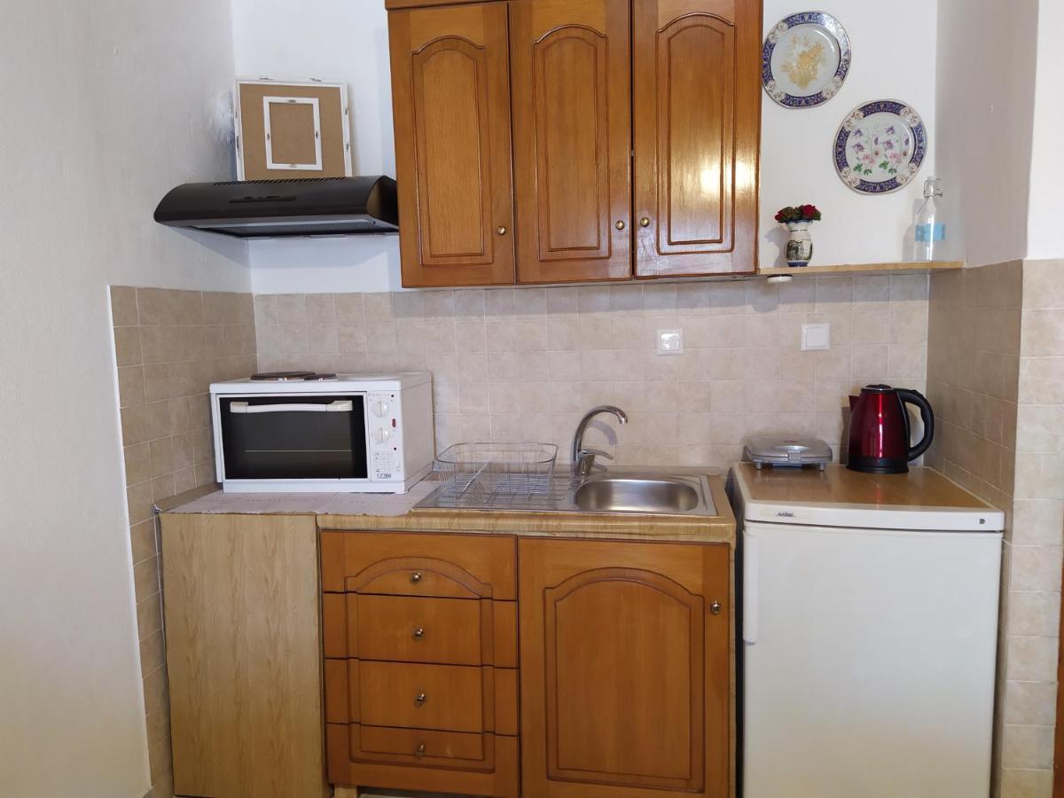 Number One Apartment Asprokklisi Luaran gambar